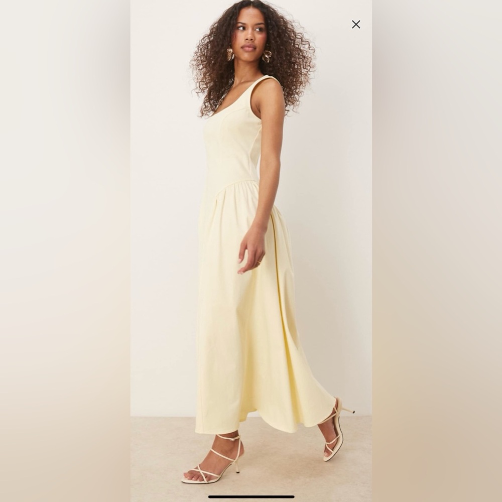 Yellow dress